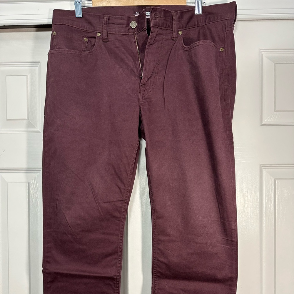 Old Navy Chino Pants 34 x 30